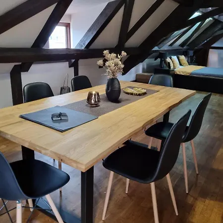 Galerie Lucia 5 -loft